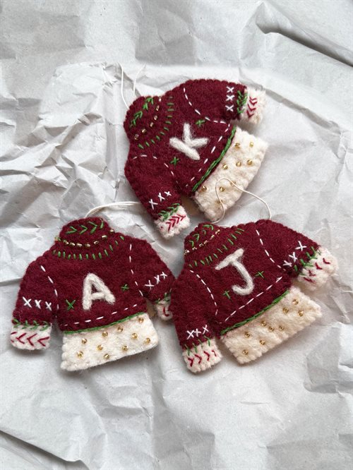 Ornament, Sweater with Letter