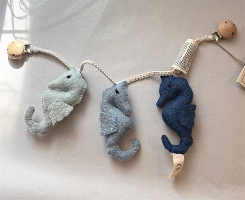 Pram Chain, Seahorse, Blue