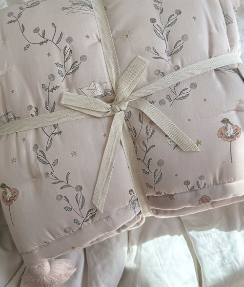 Quilted Blanket, Five Tales, Rose