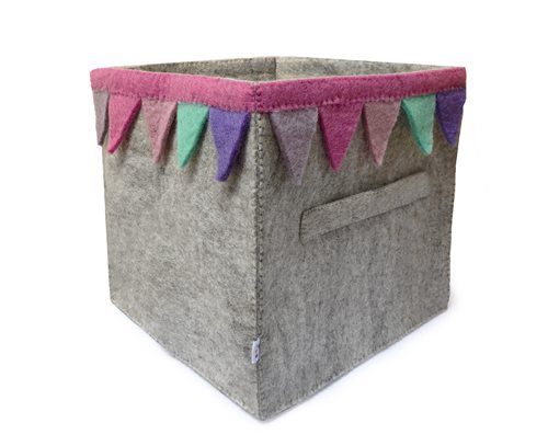 Basket, Flags, Pastel