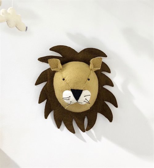Animal Head, Lion, Beige